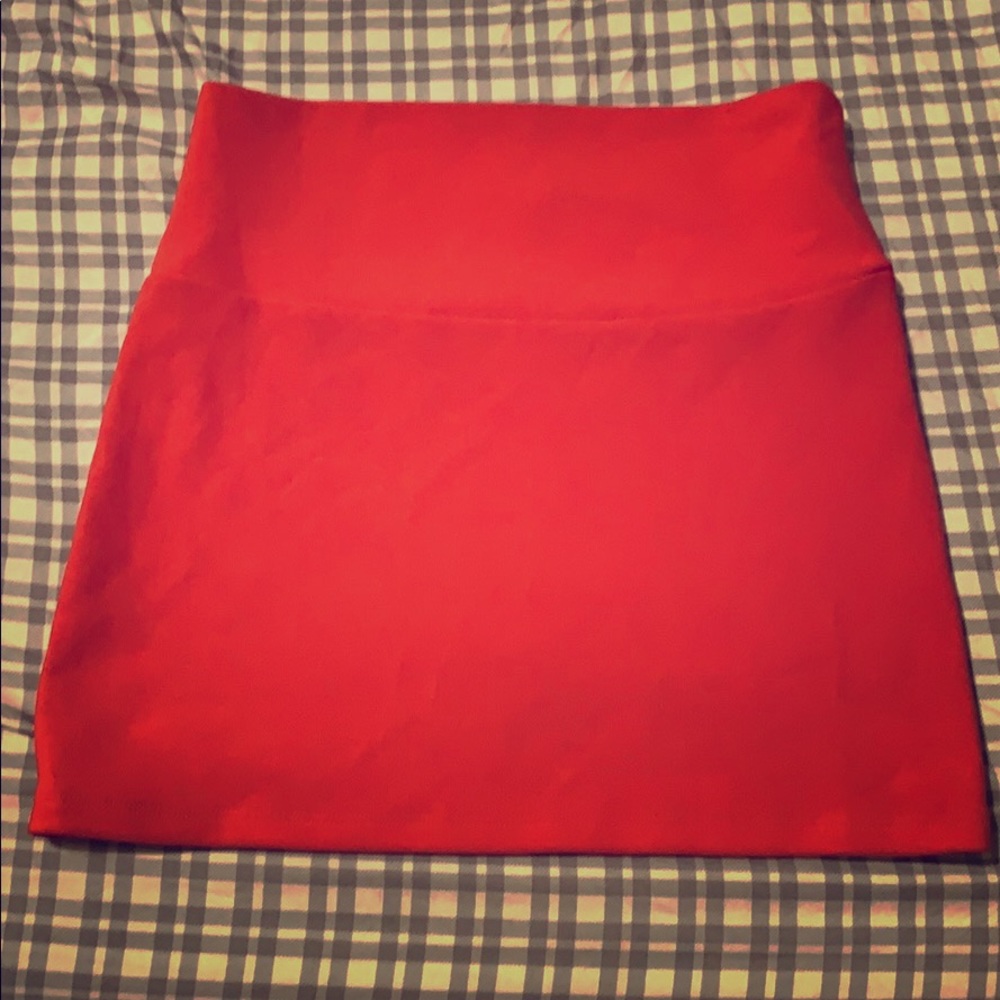 Short mini skirt